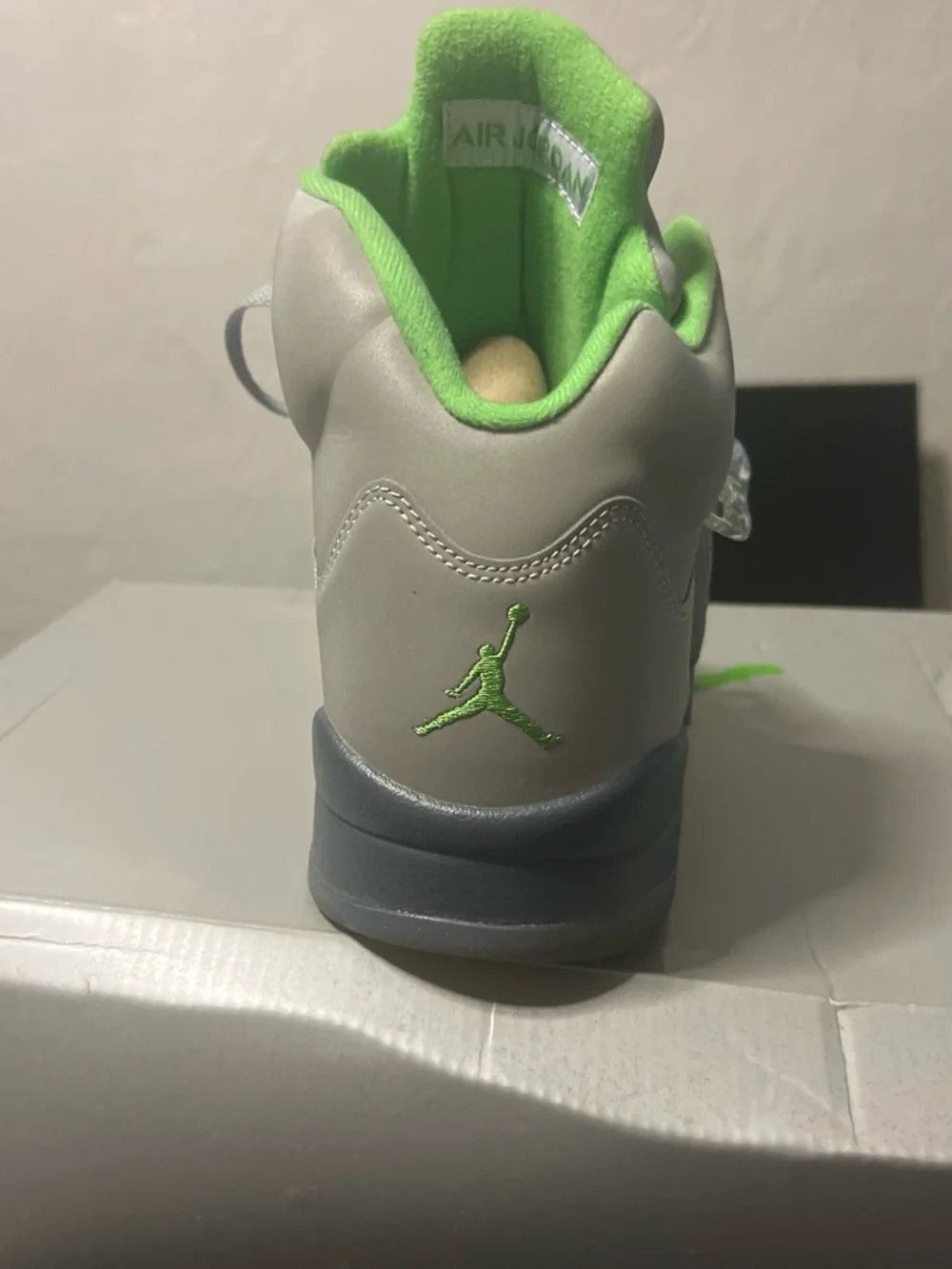 Shoe box label
